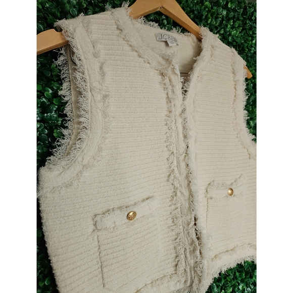 J.Crew Textured vest in fine bouclé - Picture 2 of 6